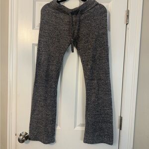 Barely worn Barefoot Dreams heather Charcoal loungers size Small
